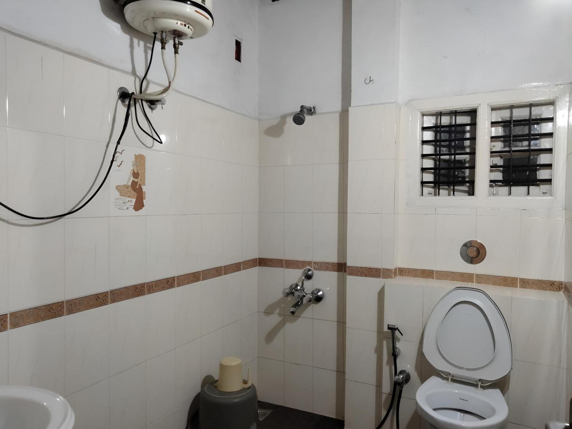מדיקרי Prashanth Family Homestay מראה חיצוני תמונה