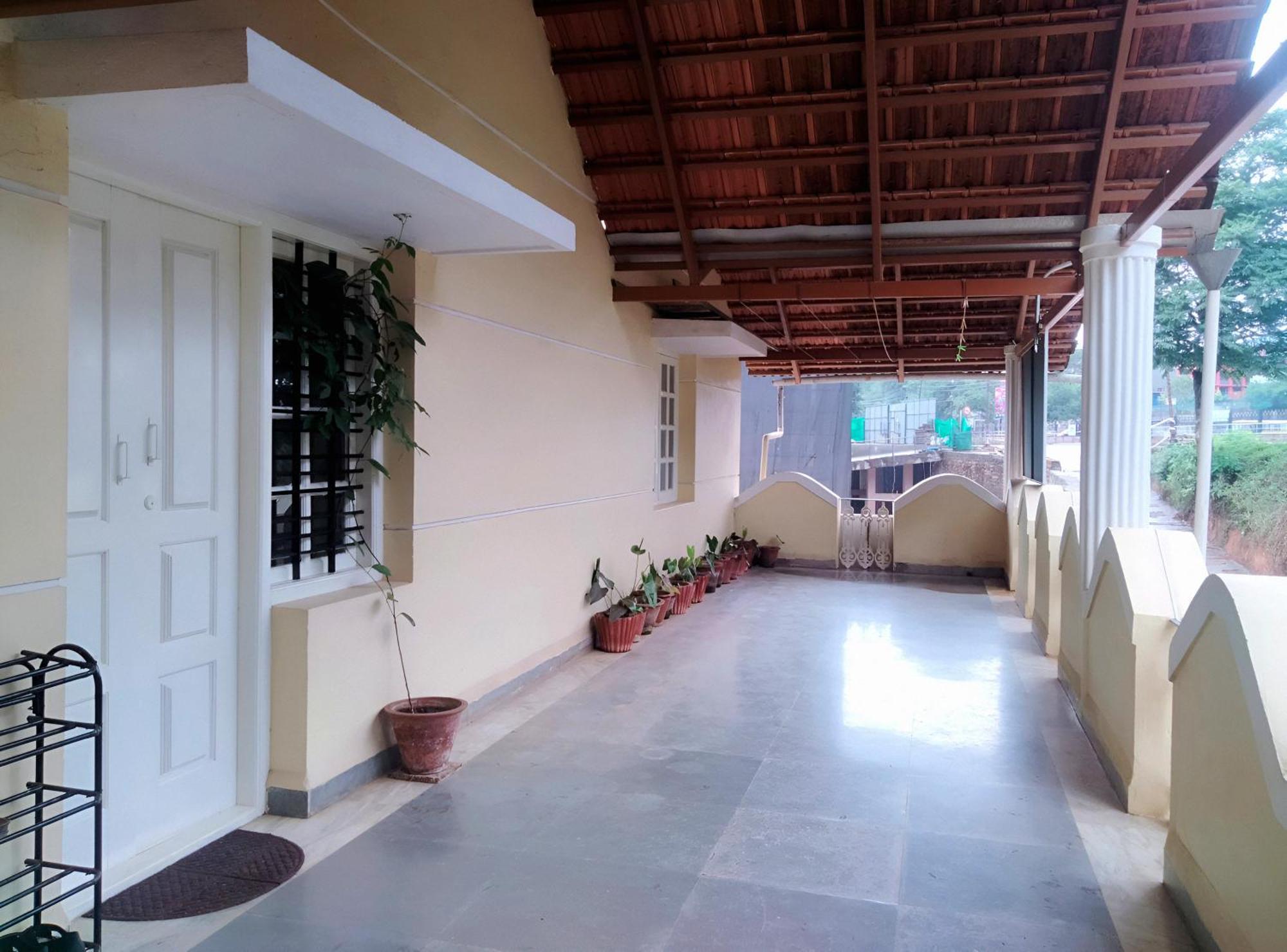 מדיקרי Prashanth Family Homestay מראה חיצוני תמונה