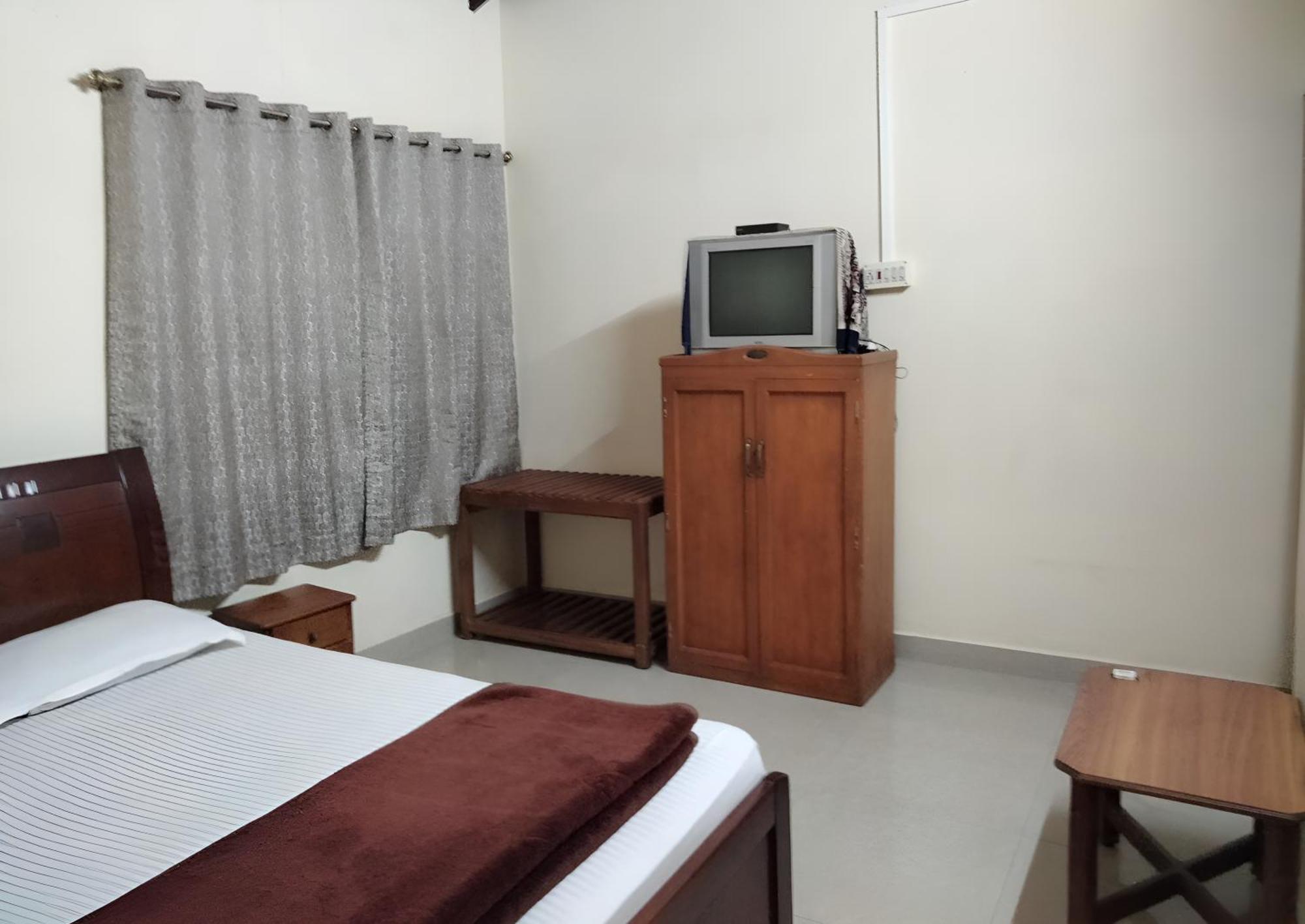 מדיקרי Prashanth Family Homestay מראה חיצוני תמונה
